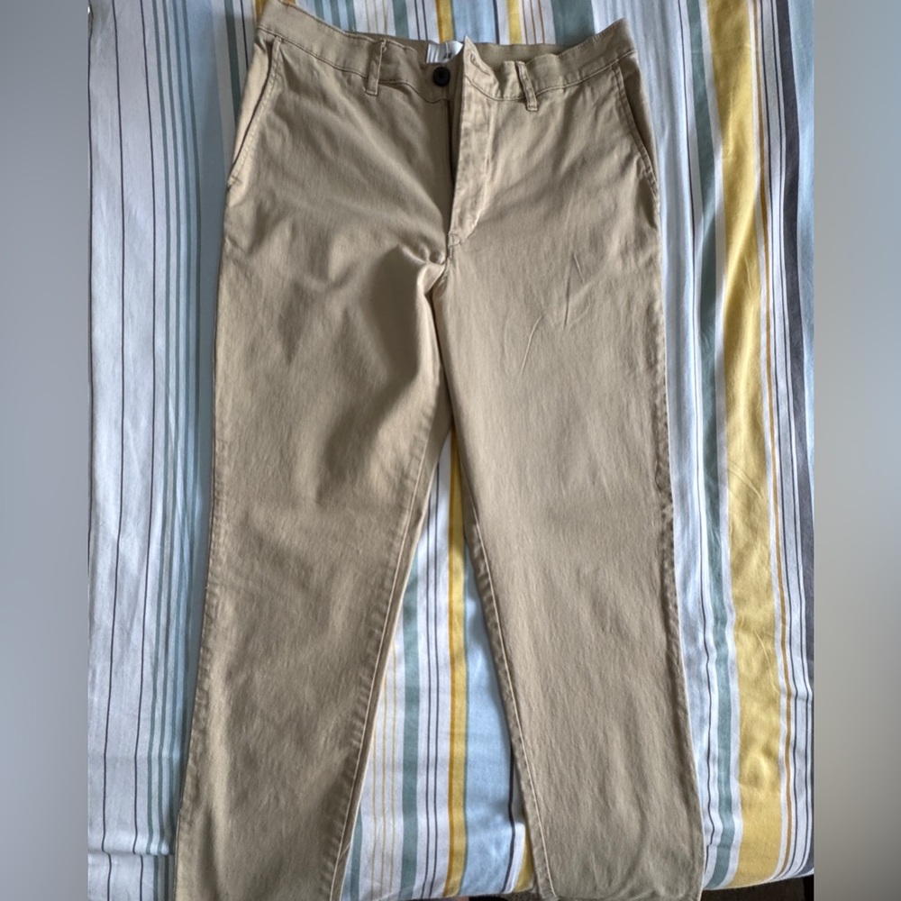 H&M Tan Chinos Slim Fit w/Elastic waist Size 32